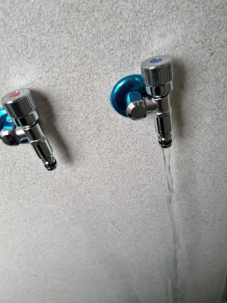 세탁실 수도꼭지 4